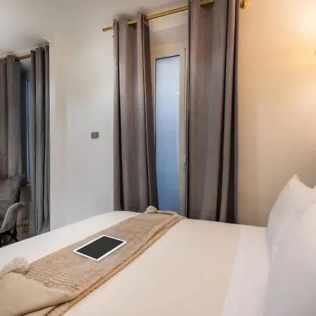 Daphne Guest house